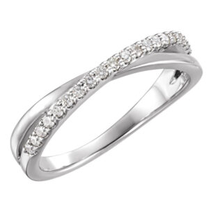 Criss-Cross Ring