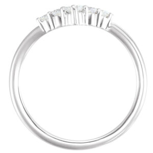 Accented Graduated “V” Ring